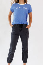 Le Weekend Tee (XS-2XL)