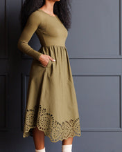 Embroidered Hybrid Dress (XS-2XL)