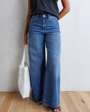 Super High Wide Leg Slouchy Wash (25-32)