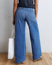 Super High Wide Leg Slouchy Wash (25-32)