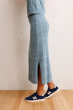 Frame-Worthy Skirt (XS-2XL)