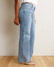 Mid-Rise Wide Stripe Jeans (25-32)