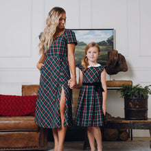 Festive Green Plaid Sweetheart Dress (2-14)