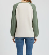 Peyton Block Raglan Sleeve Top (S-XL)