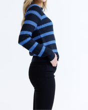 Signature Crew (XS-2XL)