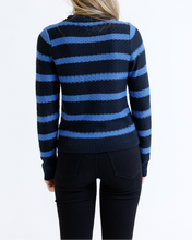 Signature Crew (XS-2XL)