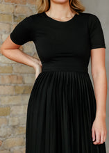 Emersyn Pleated Midi Dress (S-4XL) 2 Colors