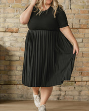 Emersyn Pleated Midi Dress (S-4XL) 2 Colors