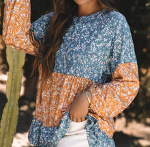 Cecilia Floral Ruffled Hem Round Neck Blouse (S-2XL) 2 Colors