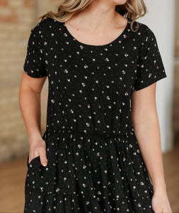 Jenna Floral Knit Short Sleeve Tiered Midi Dress (XS-XL)